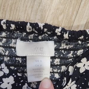 H&M Black and White Floral Skirt